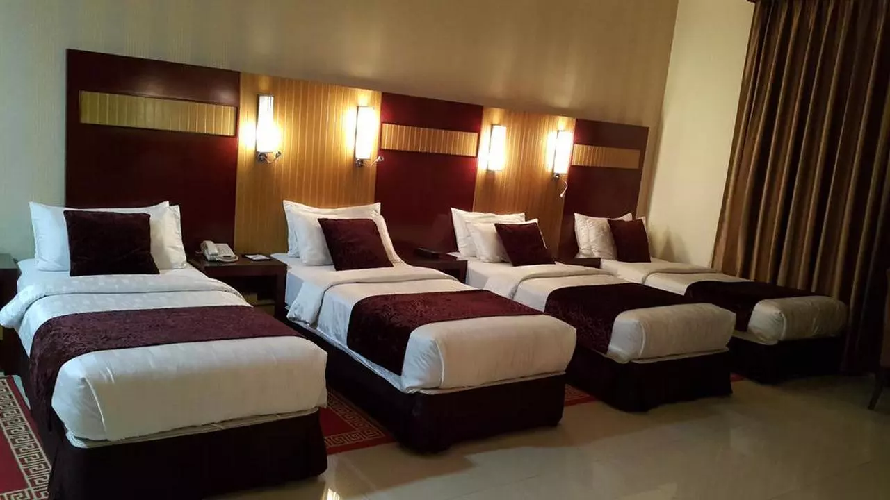 HOTEL PHOENIX_SHABAVIZ (3).jpg